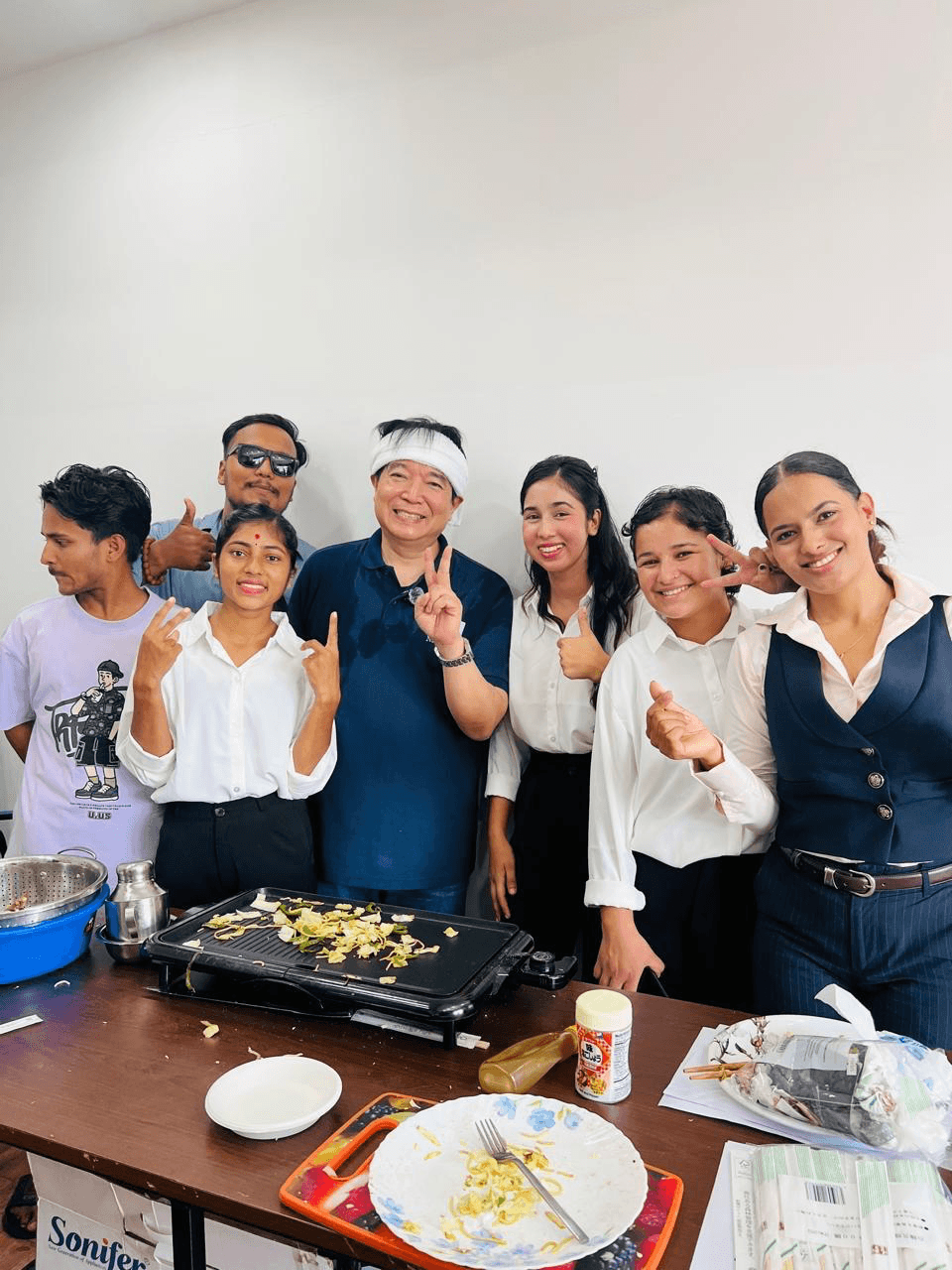 Life in Japan — Manabiya Workers Share Their Story